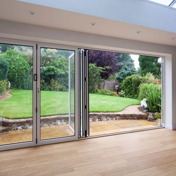 Smart Visofold 1000 bifolds from John Fredericks Smart Visofold 1000 bifolds from John Fredericks